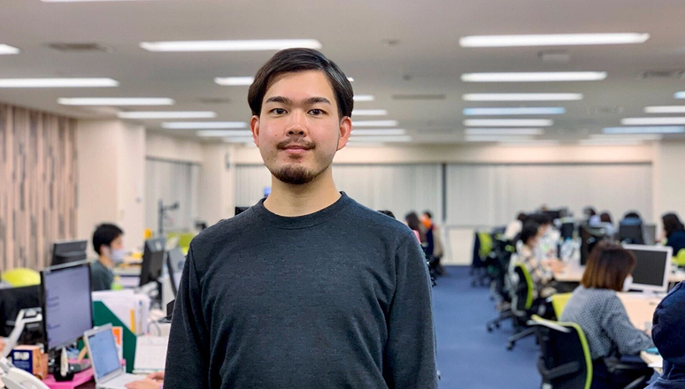 【修士・博士】異なる専攻からIT企業へ｜データ分析×新たなスキル獲得に励む「マーケティング・プランナー/アナリスト」の社員紹介