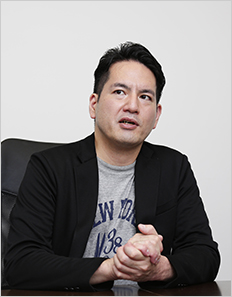 エスキュービズム・ホールディングス 大橋様